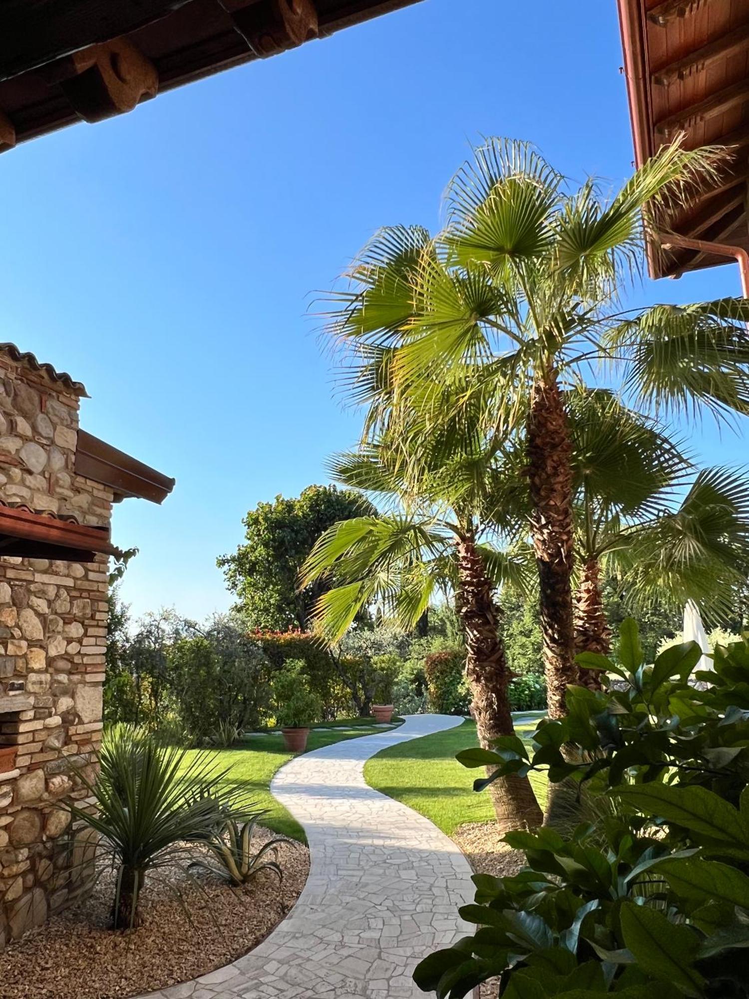 Villa Mario Resort Saló Exterior foto